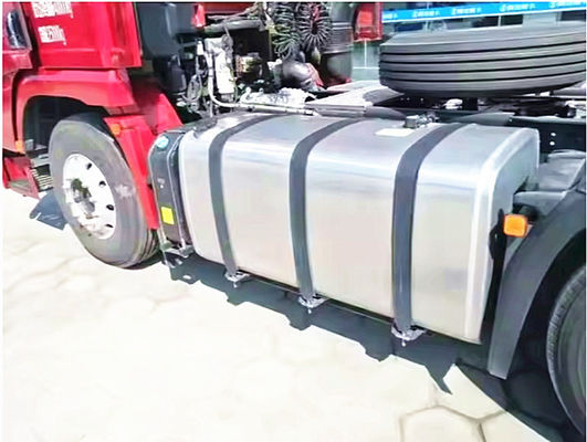 ৬০০ লিটার+ ৩০০ লিটার জ্বালানি ধারণক্ষমতা সহ ভারী শুল্কের ট্রাক্টর ট্রাক, ৩৫০০ মিমি হুইলবেস, এবং ১১.০০R20/১২.০০R20/১২R22.5/315/80R22.5 টায়ারের আকার